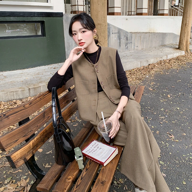 卡咖色一整套穿搭马甲套装女2025年春季新款今年流行阔腿裤两件套