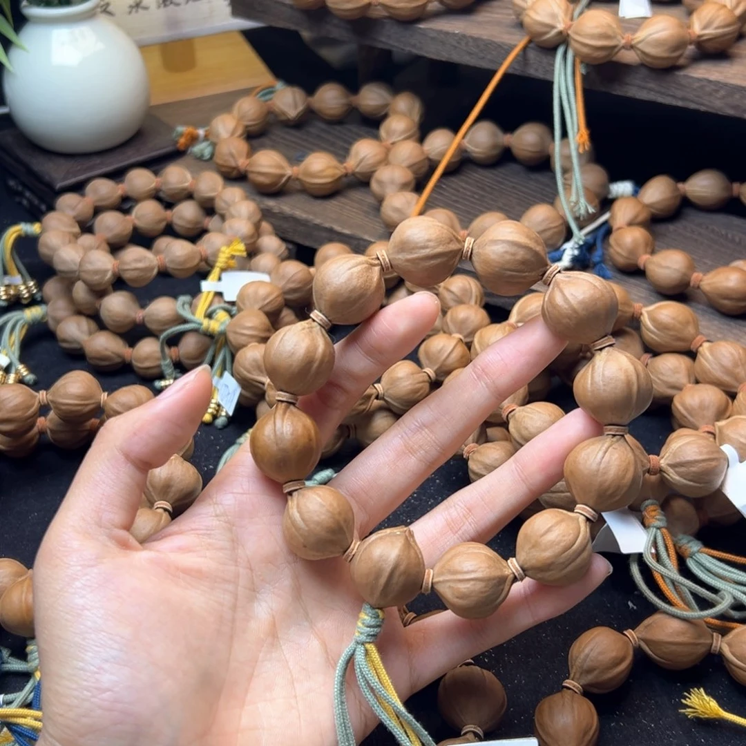 手串橄榄核徐****?20