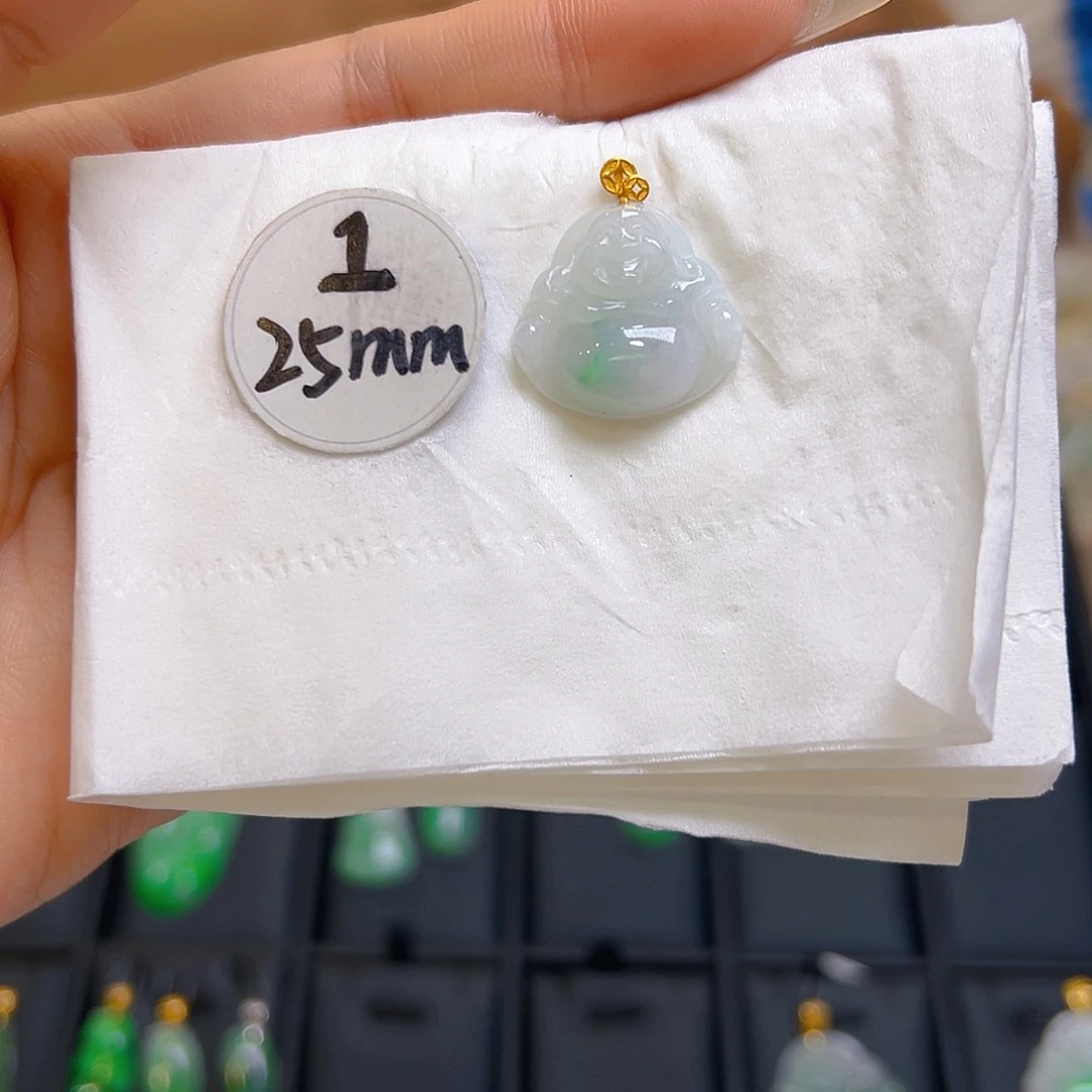 翡翠颈饰18K金镶嵌翡翠