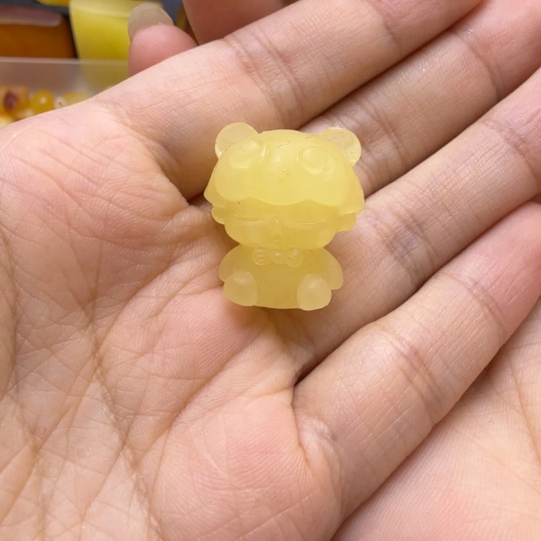 蜜蜡未镶嵌珠宝奇石