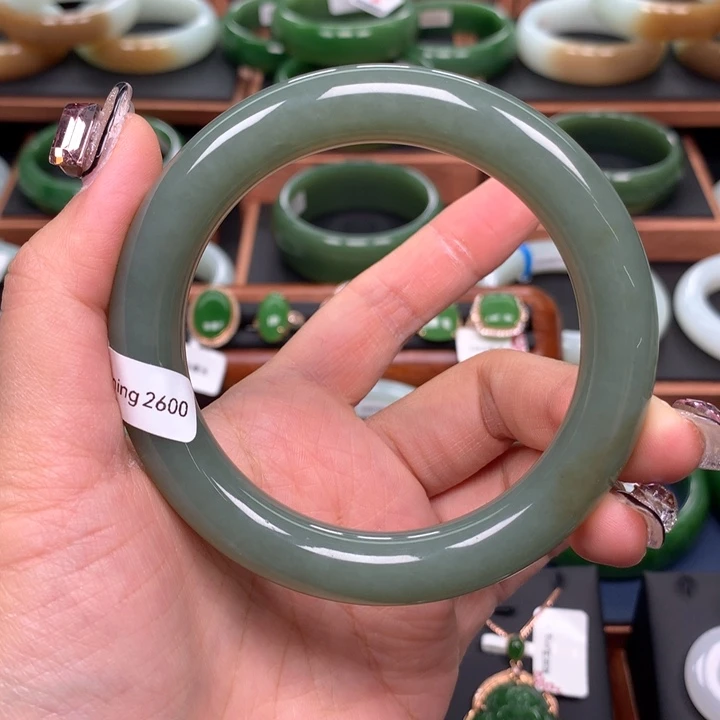 和田玉手镯6061圈口未镶嵌