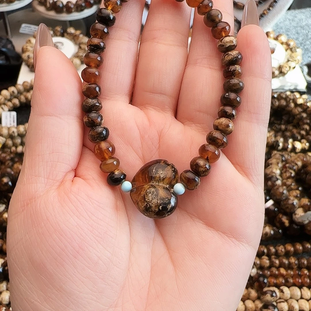 琥珀未镶嵌手链抚顺琥珀