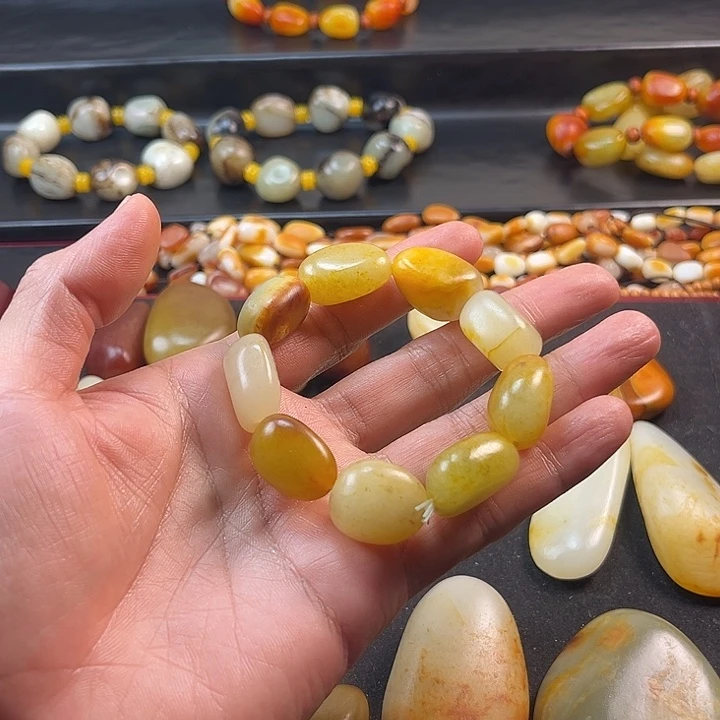 明***上颈饰未镶嵌和田玉