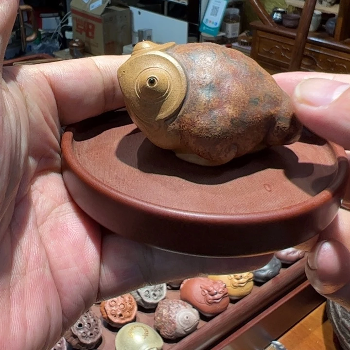 紫砂茶宠宜兴紫砂工艺制作而成