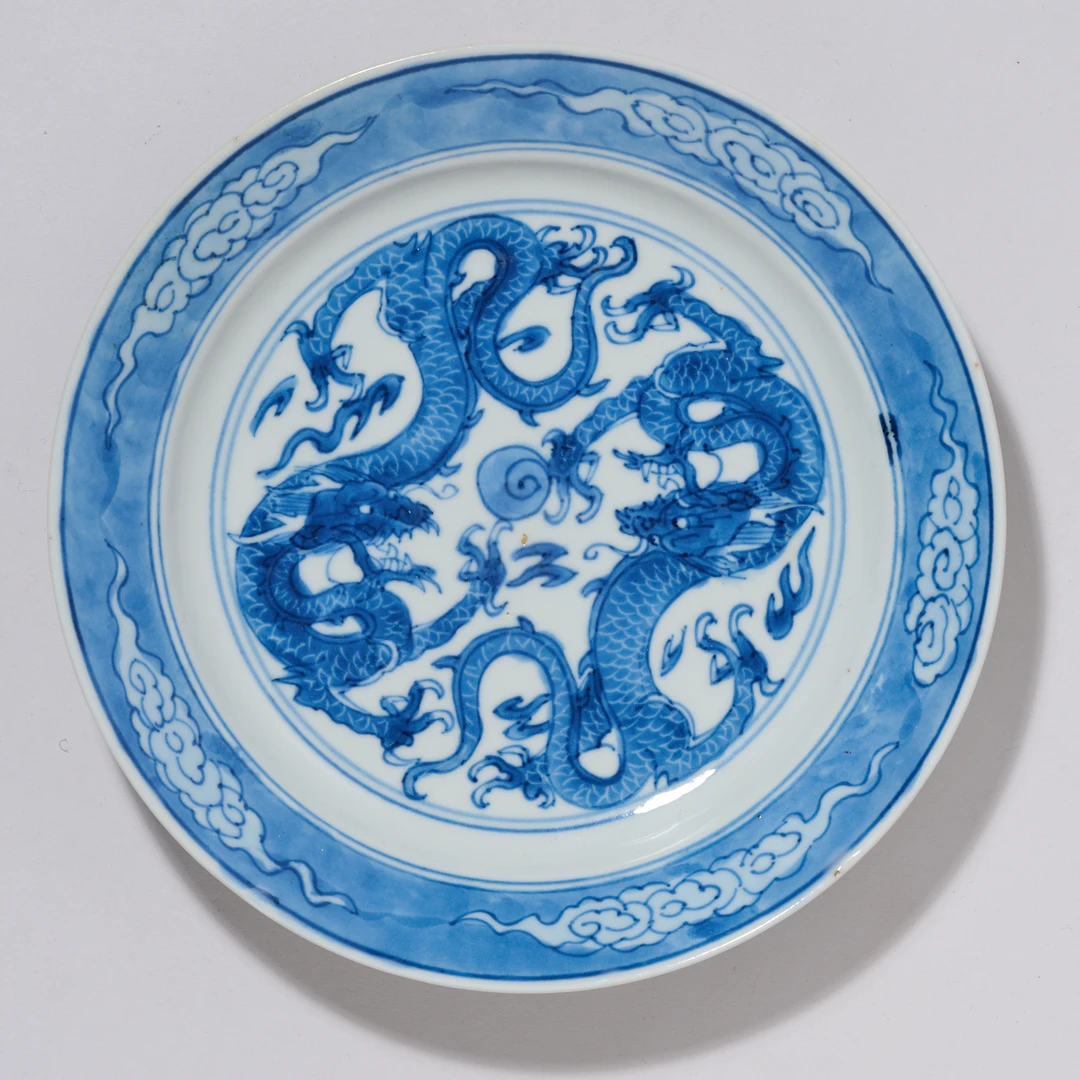 5868清康熙·青花龙纹盘【古董拍卖】