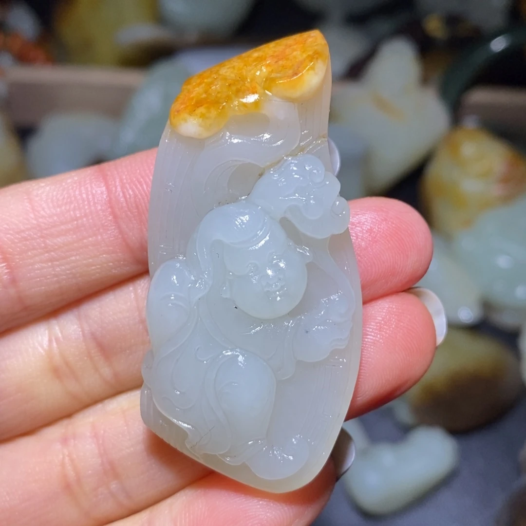 未镶嵌和田玉（糖玉）挂件