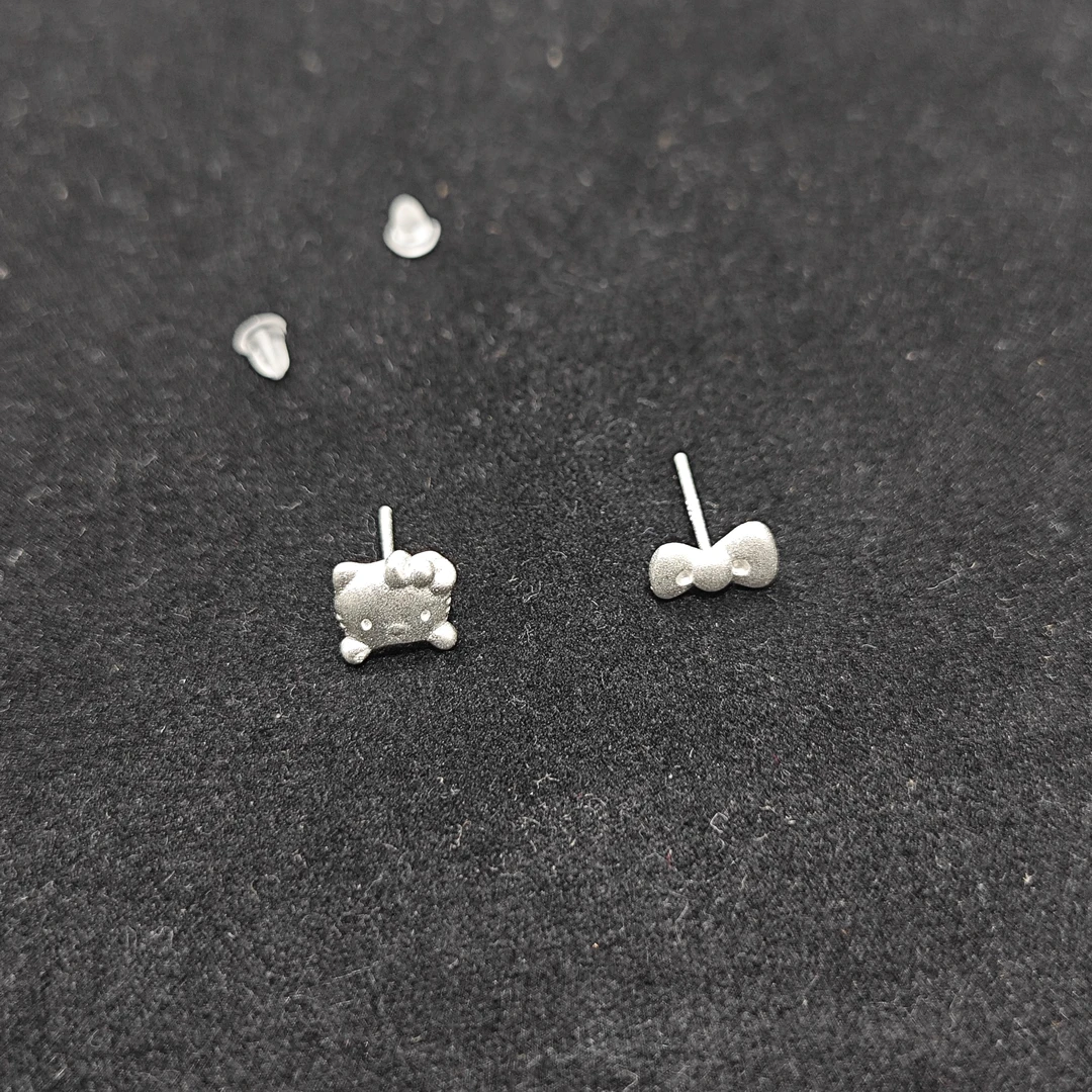 925银耳饰 KT猫磨砂感AB银耳钉A333 yy