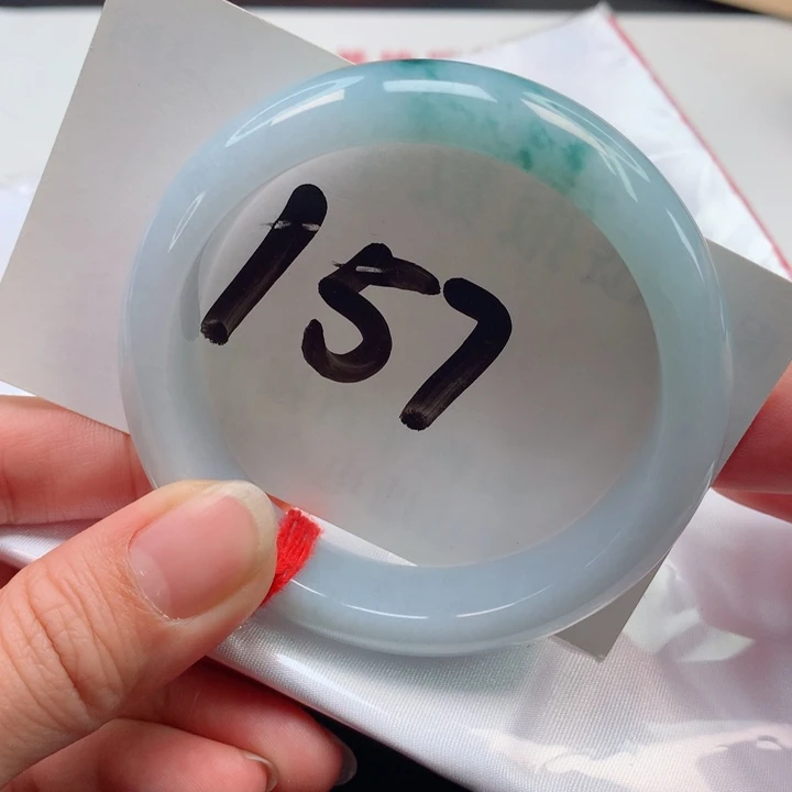 翡翠手镯未镶嵌正