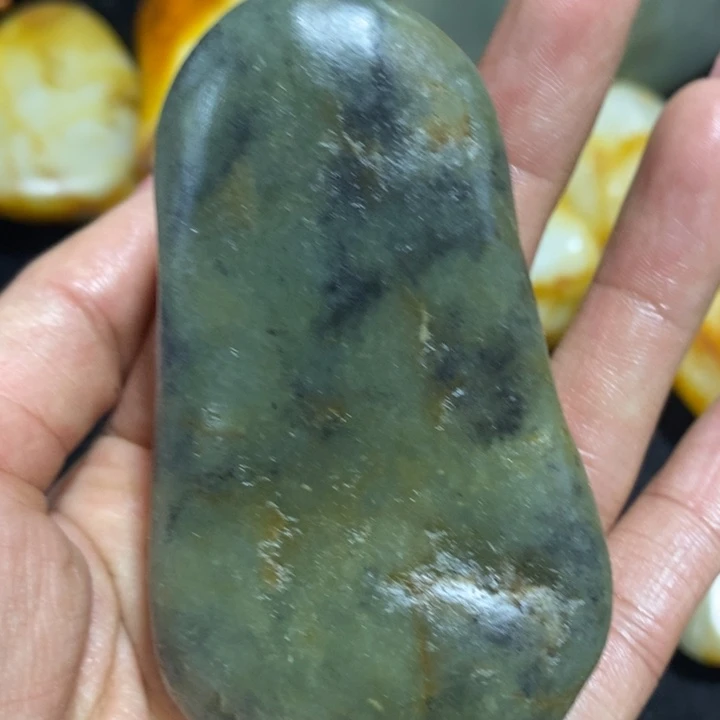 未镶嵌和田玉（糖玉）挂件