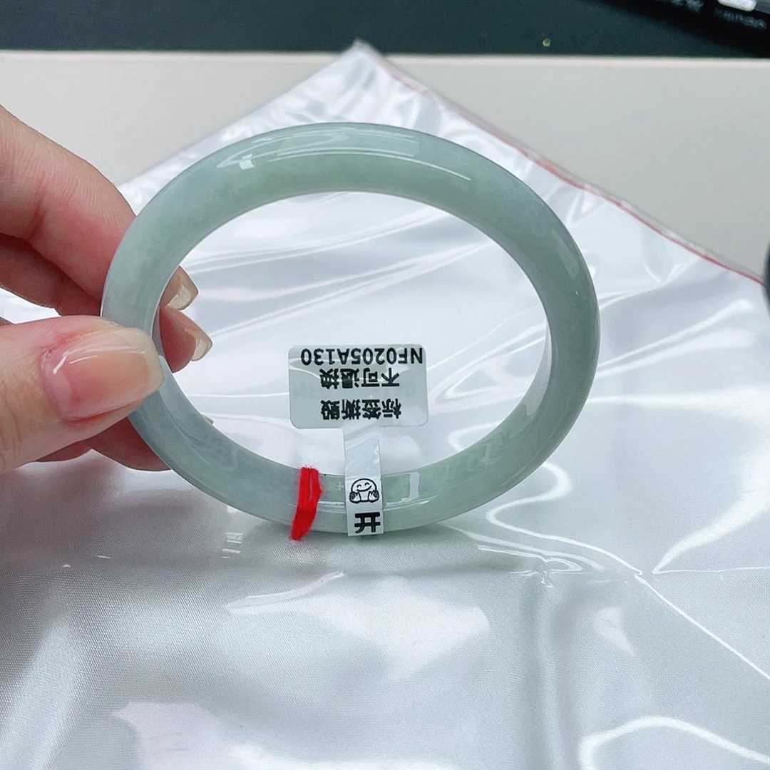 翡翠手镯未镶嵌正59.8