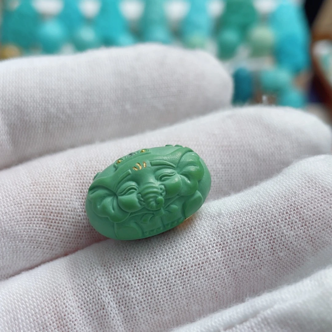 绿松石未镶嵌珠宝奇石