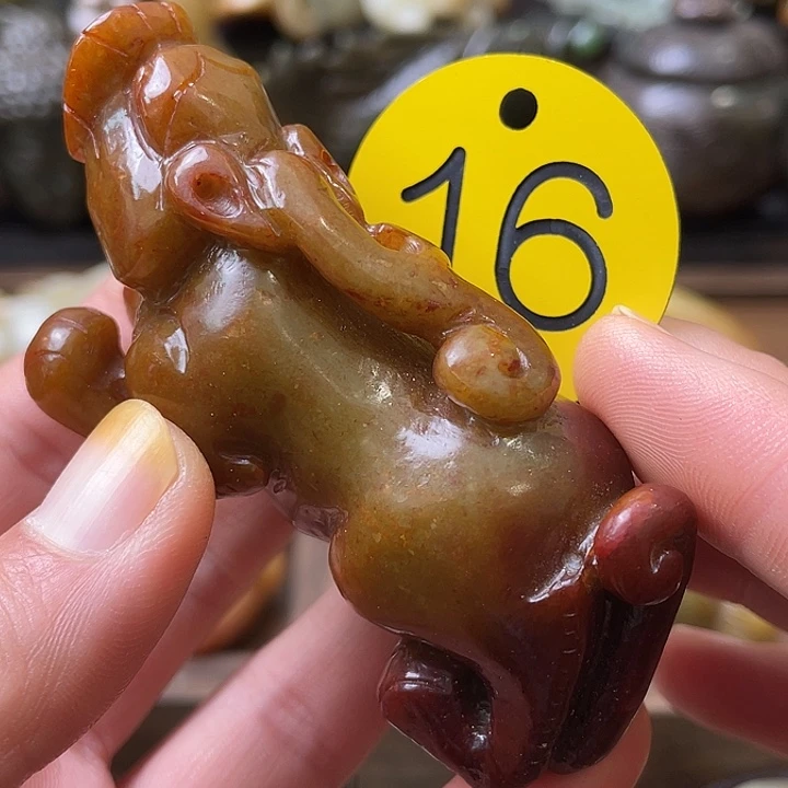 和田玉（糖玉）未镶嵌颈饰