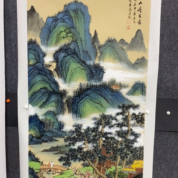 手绘作品等多种形式进行