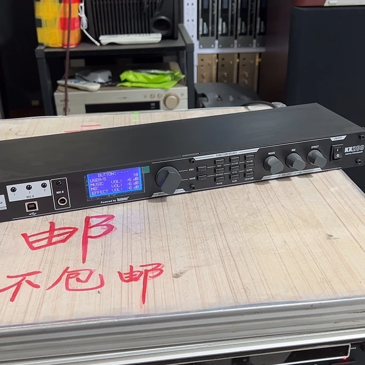 8新效果器一台 包邮