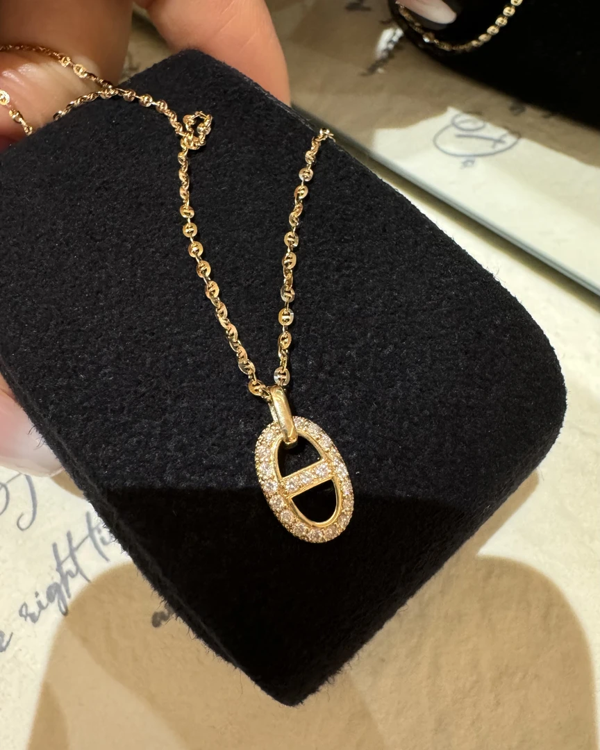 钻石项链18k猪鼻吊坠+猪鼻子锁骨链45cm  K黄