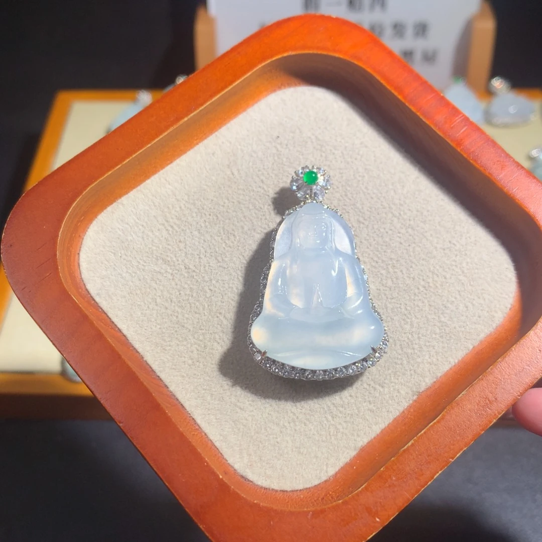 樂***A翡翠银S925镶嵌挂件素衣