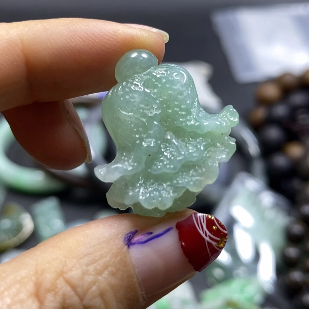 定制翡翠未镶嵌挂件