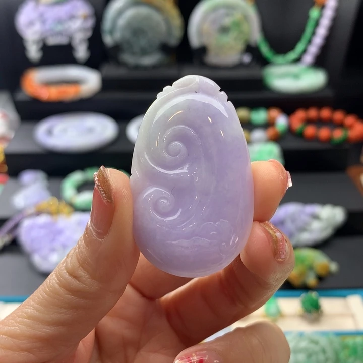 翡翠颈饰未镶嵌翡翠如意