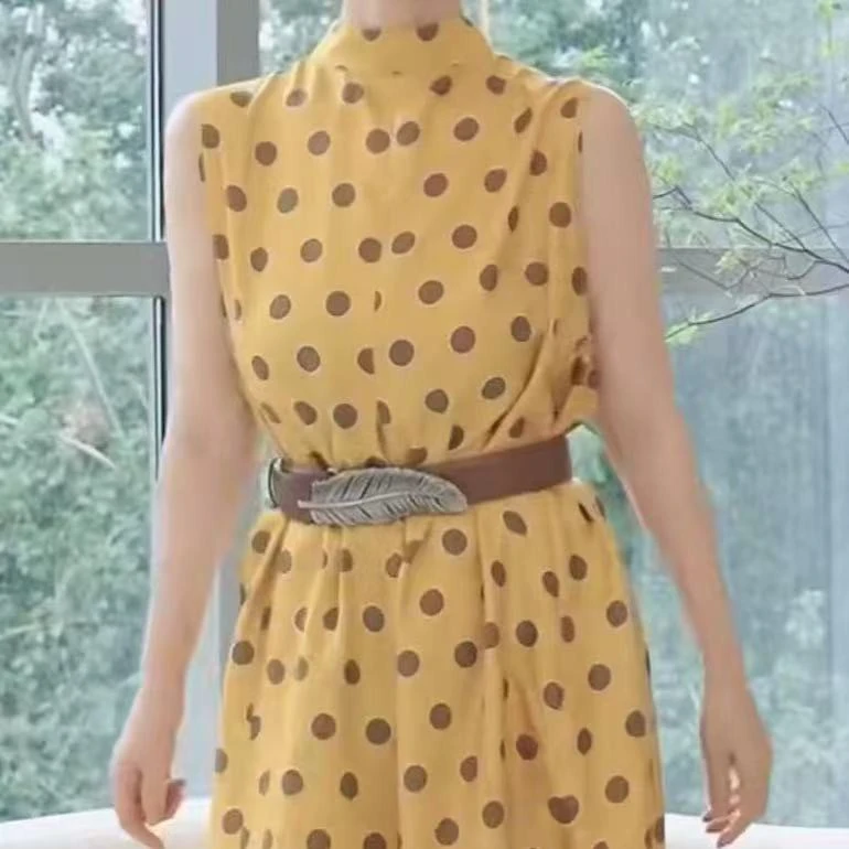 广樊服饰严选巴黎素连衣裙