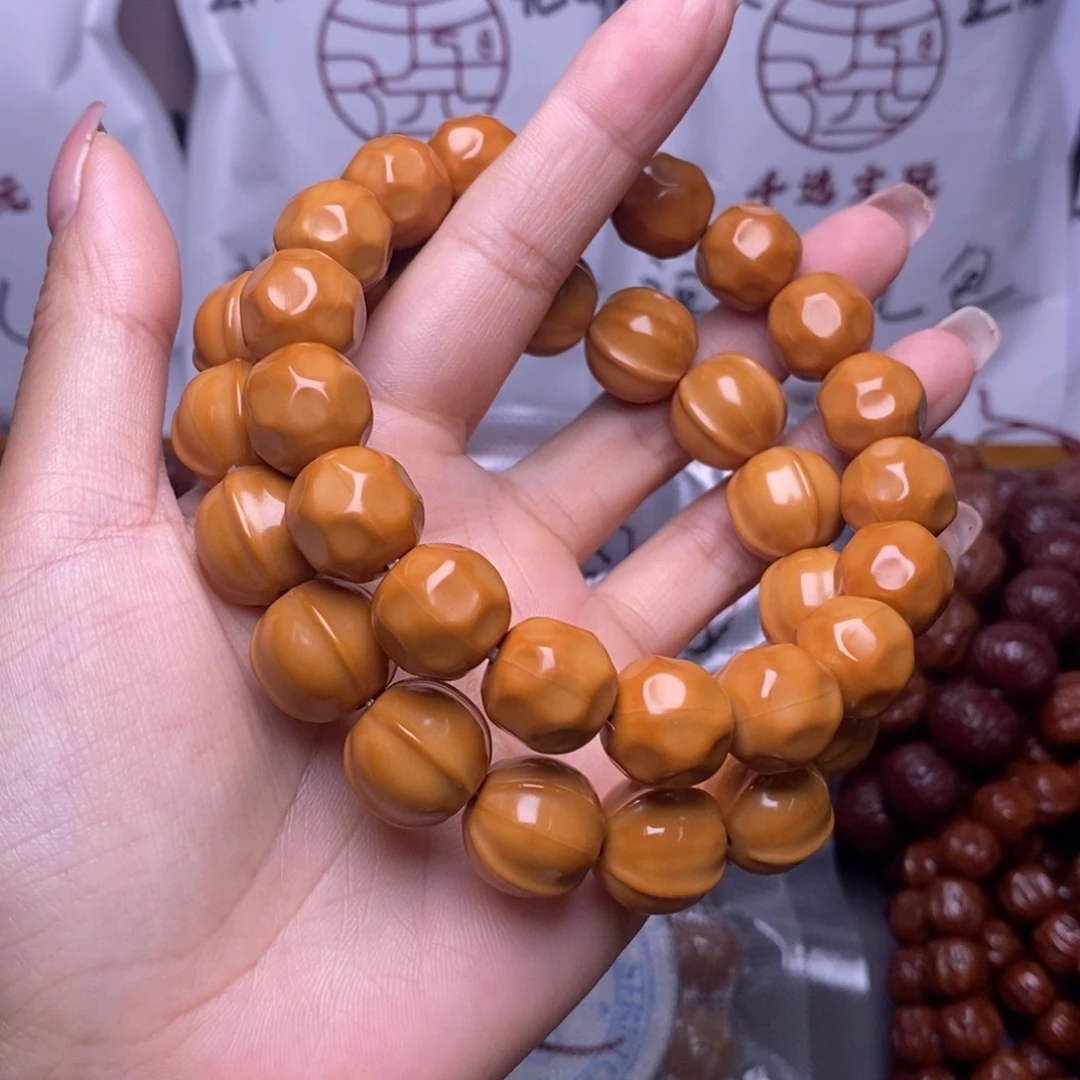 红***驴猴头核桃手串奶酪鲨鱼