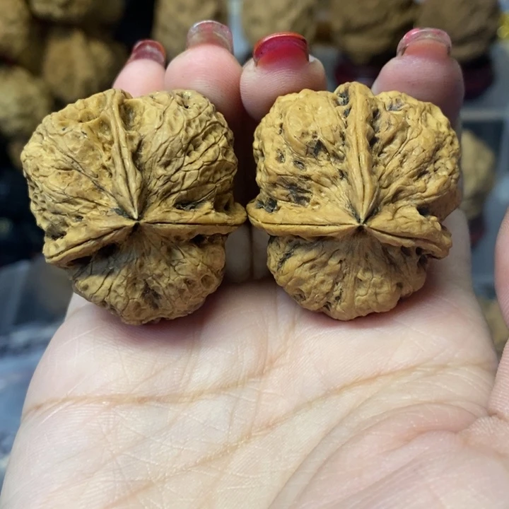 吊坠文玩核桃67花中花三棱