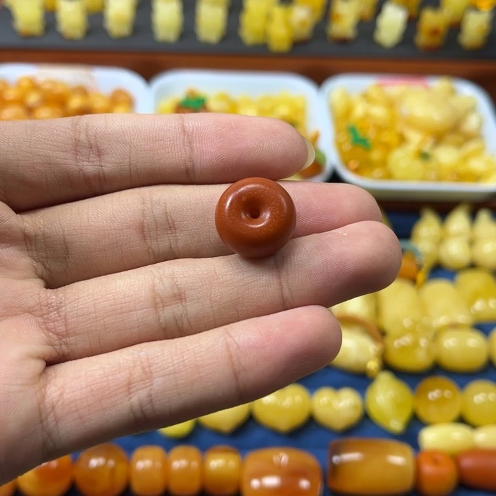 琥珀未镶嵌裸石卡16老蜡橘皮面包扣