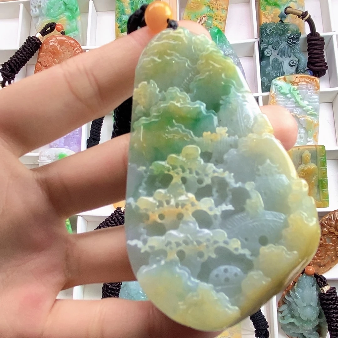翡翠未镶嵌颈饰翡翠