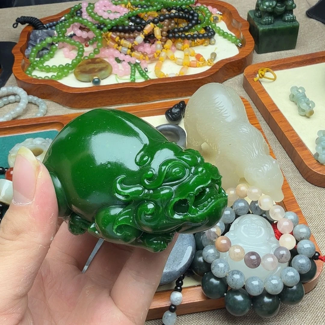 和田玉（糖玉）未镶嵌挂件