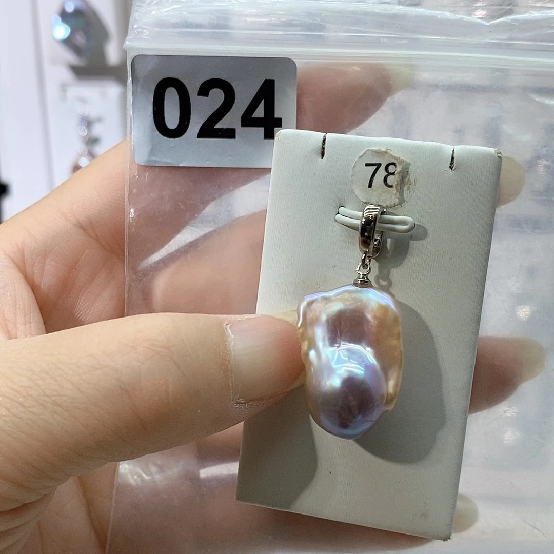 淡水珍珠合金颈饰