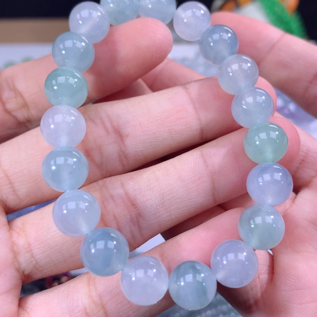 翡翠手链未镶嵌翡翠