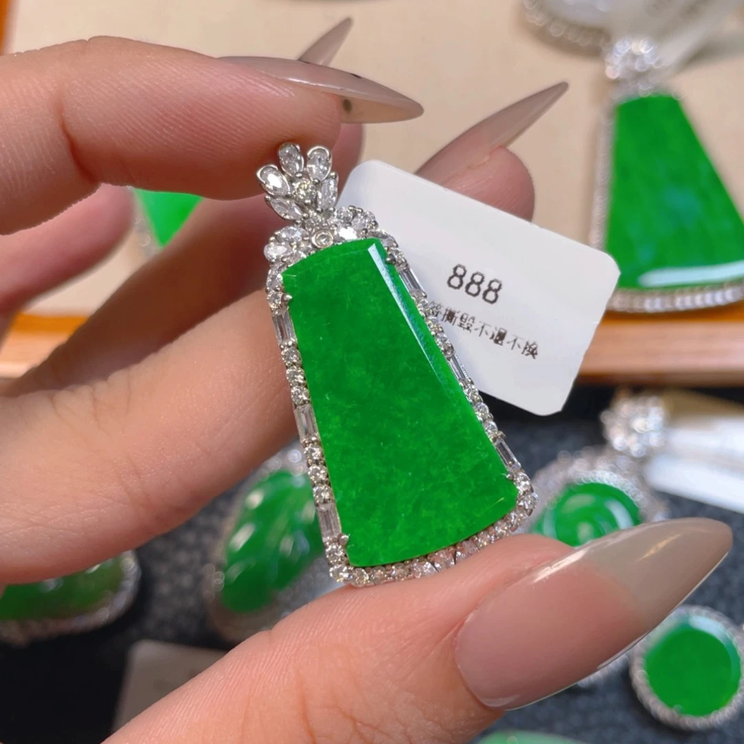 【闪购商品】翡翠银S925镶嵌颈饰翡翠