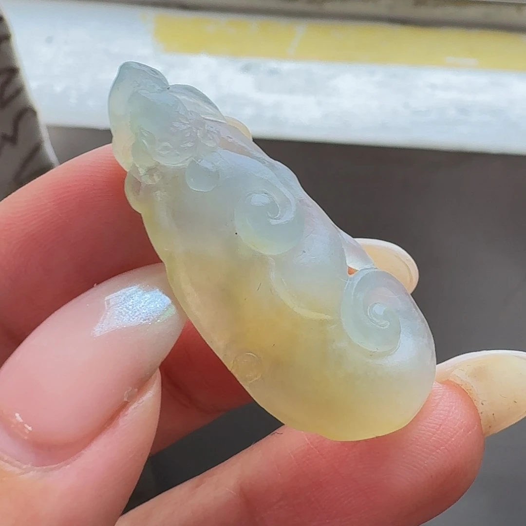 定制翡翠未镶嵌如意 尺寸40-16-5.7mm