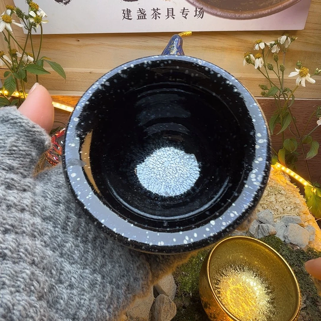 茶盏在你身边是不够了么就