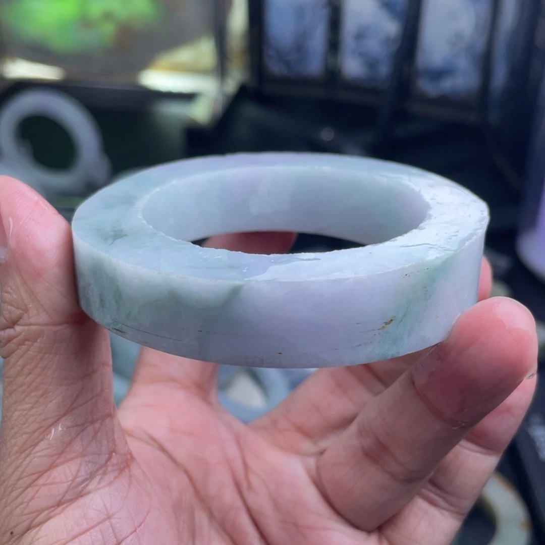 定制翡翠未镶嵌瑕疵纹裂放漏