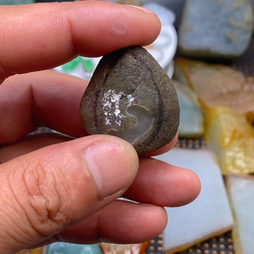 翡翠颈饰未镶嵌高*翡翠