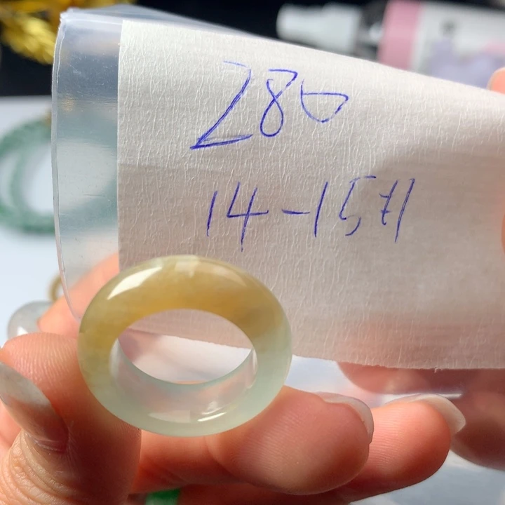 定制翡翠未镶嵌戒圈