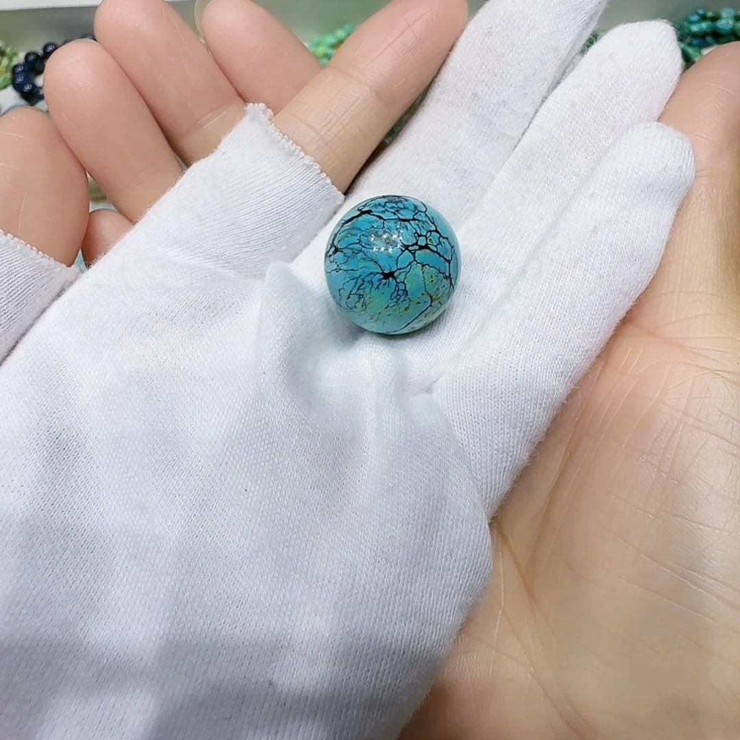 绿松石未镶嵌颈饰