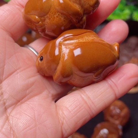 【闪购商品】手串/手链橄榄核兔子手球