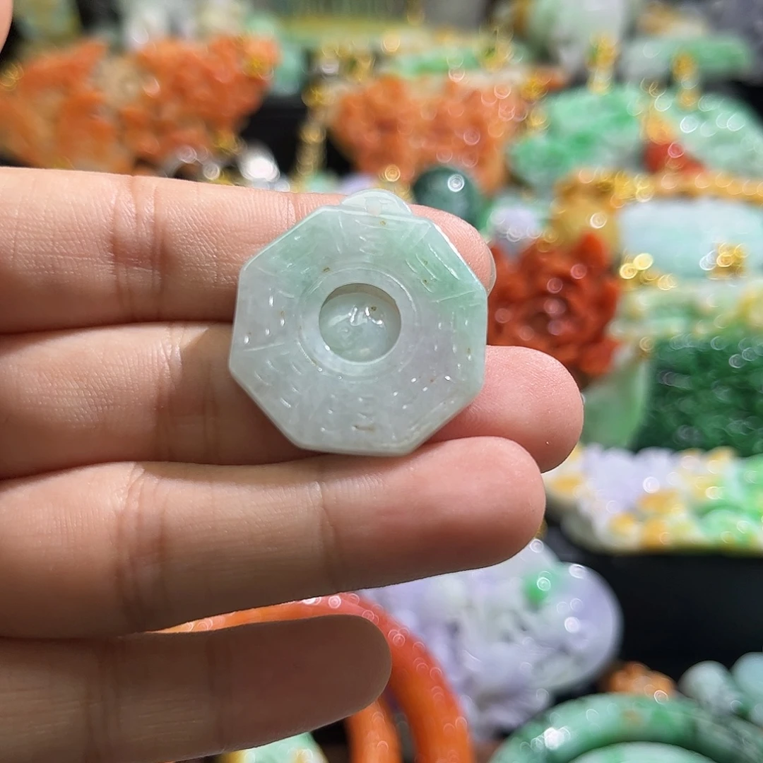 颈饰未镶嵌翡翠待编织