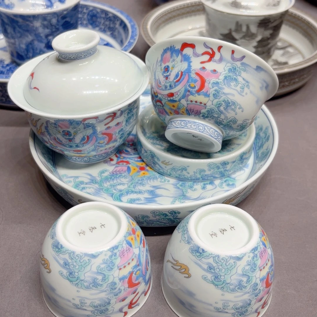 摆件景德镇陶瓷艺术展