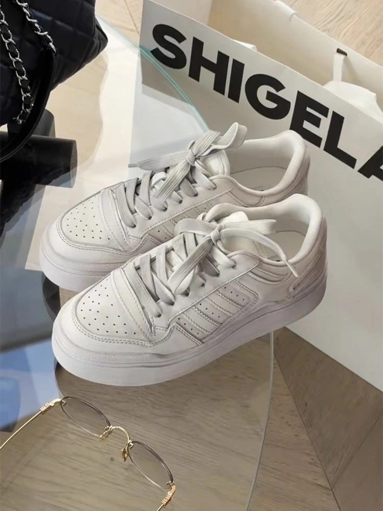 诗歌兰真皮做旧板鞋女2025年新款百搭厚底透气休闲脏脏鞋219-001