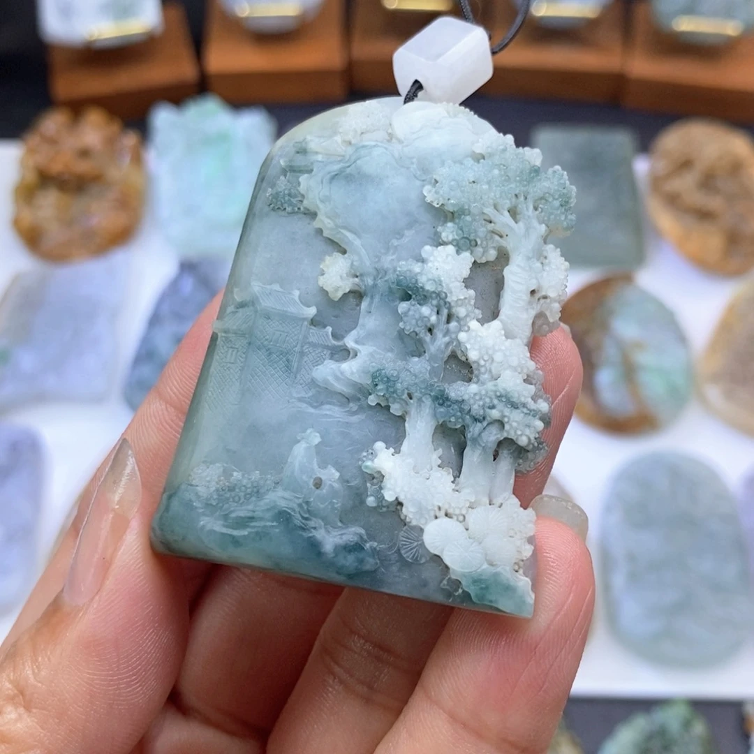 定制翡翠未镶嵌山水