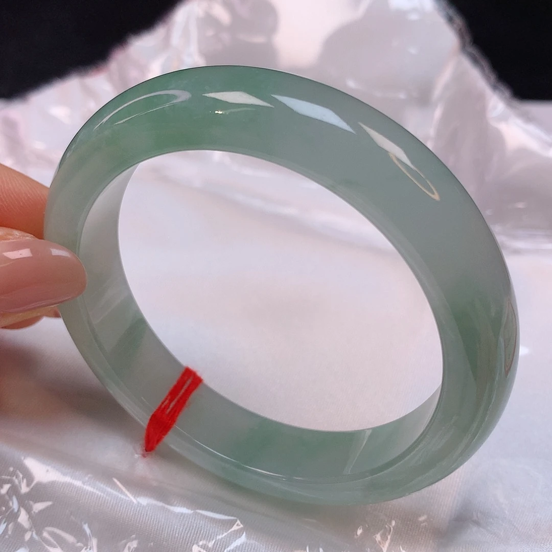 【闪购商品】翡翠手镯未镶嵌y****Q55翡翠手镯