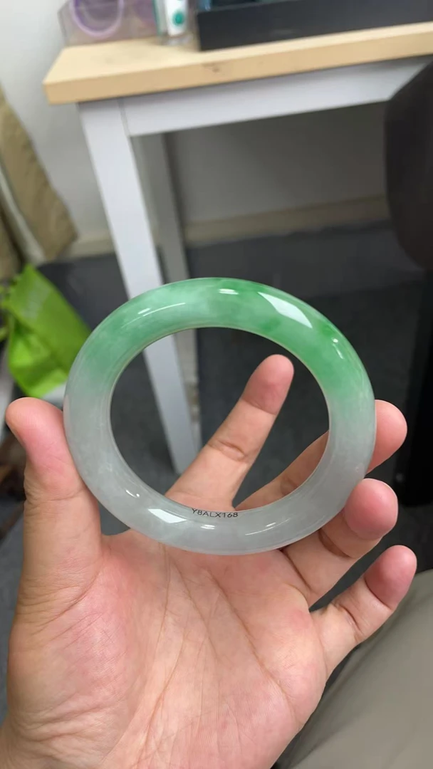 非金属仿水晶手镯 非金属仿水晶手镯时尚百搭款式