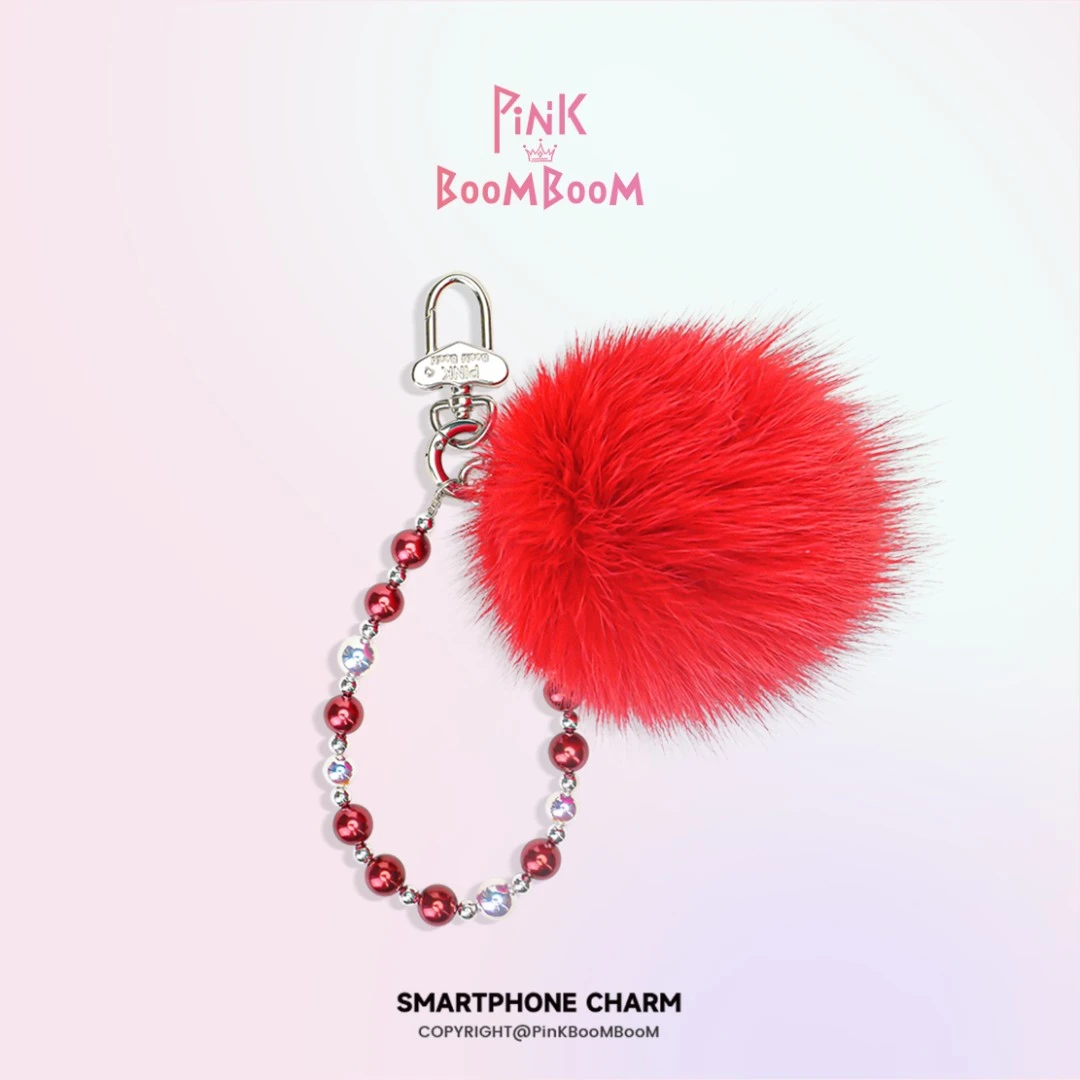 PinKBooM润发红颜手机链女款通用短款ins爱心毛球钥匙挂绳防丢