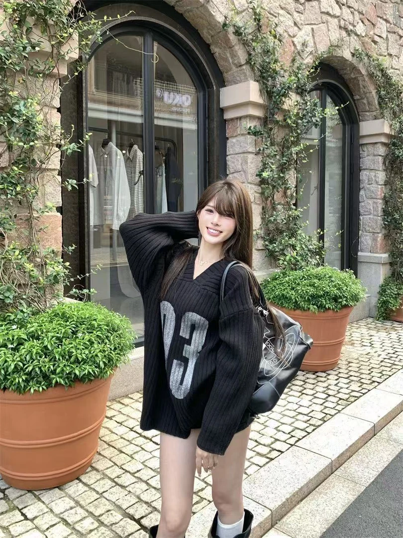 可爱风数字印花女针织秋季美式毛针织衫V领拼接中长款毛衣QC1061