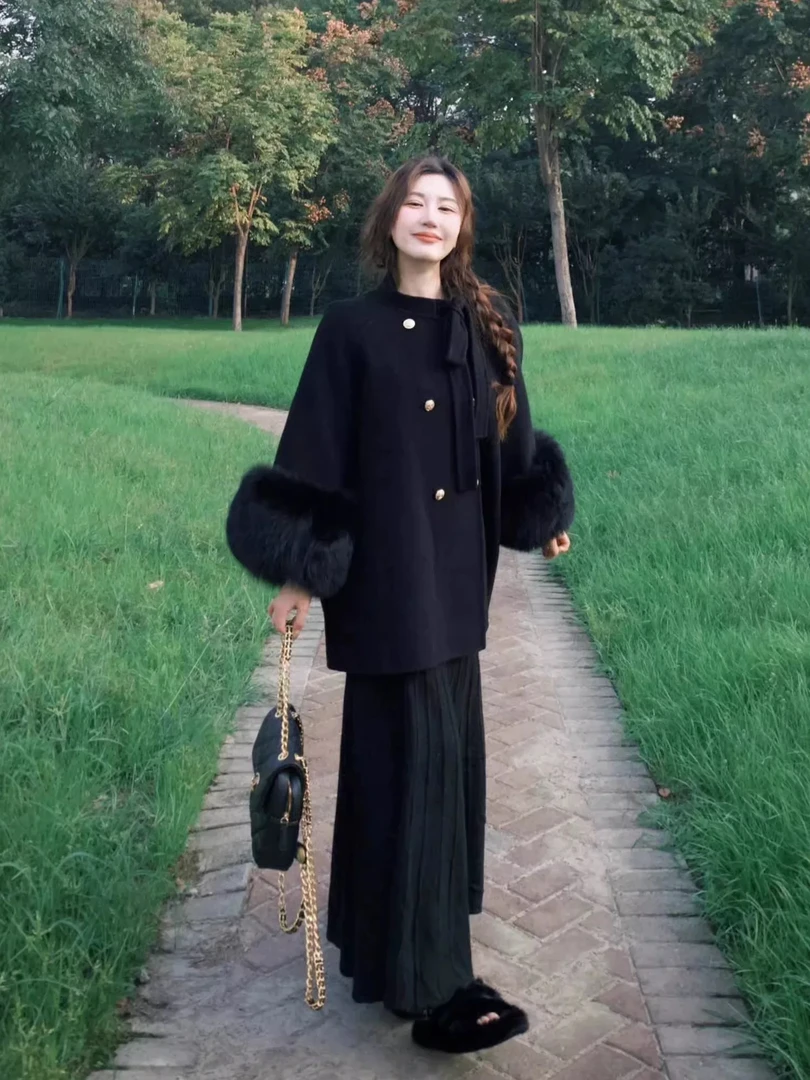 富家千金感穿搭秋冬夹棉大衣韩系高级感袖口毛毛外套半身裙女