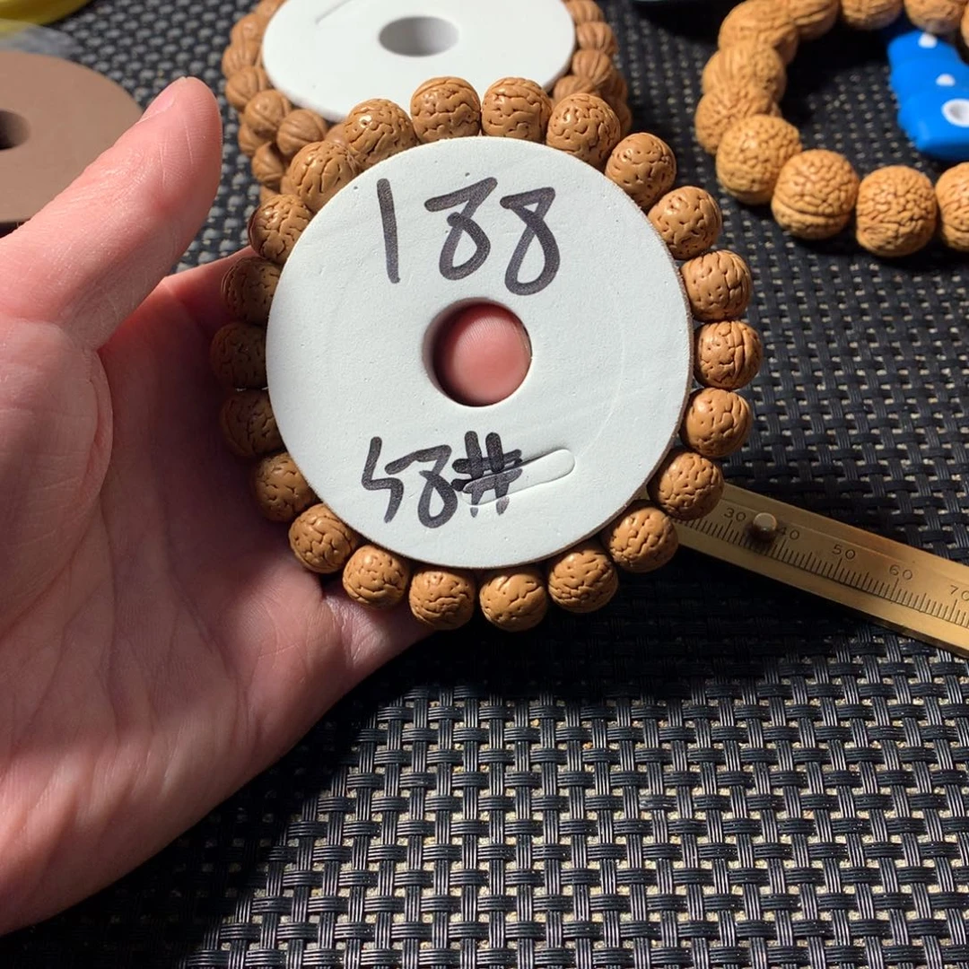 狗***友手串桃核58号链接，