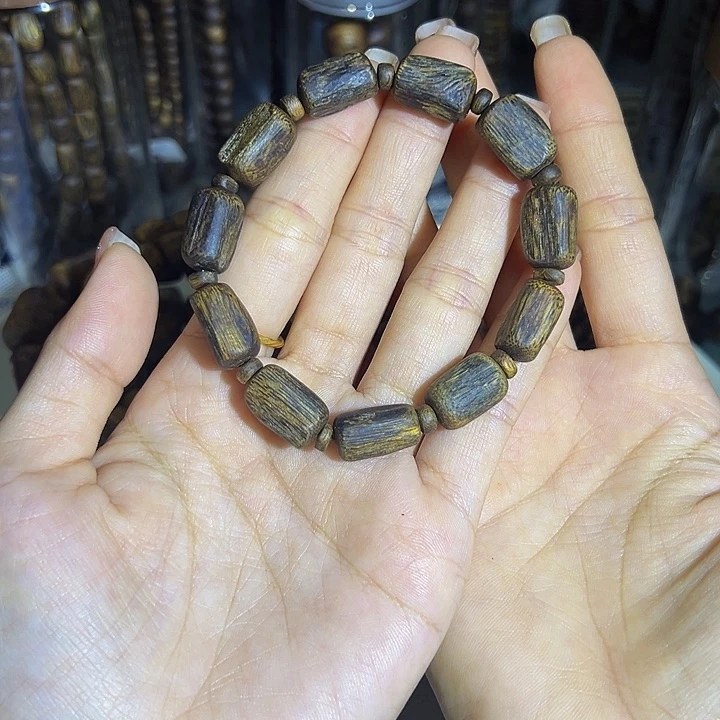 沉香沉香碎屑往**生单圈沉水老料13