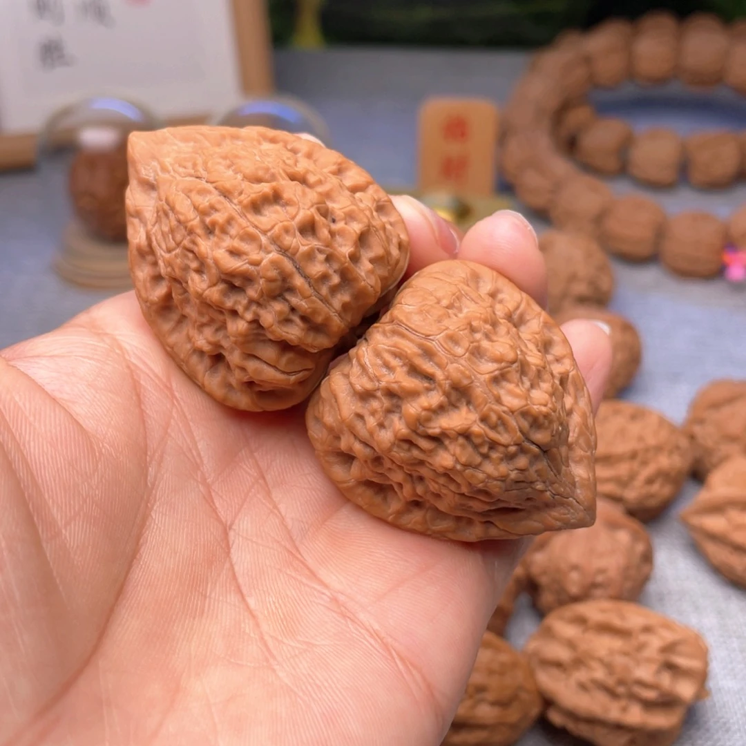 桃核把件过**迷全品蛇王一抹红